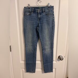 C Wonder woman’s skinny jeans